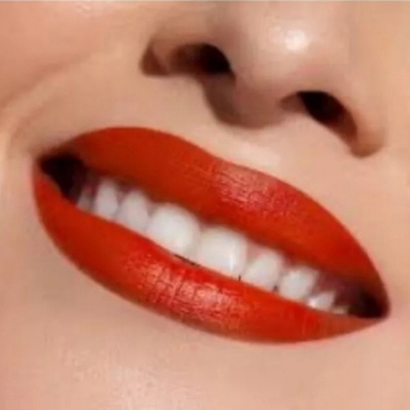 FIRM PRICE 🔥 Covergirl limited edition Vintage Ruby lip color Bundle Of 3 - Picture 6 of 7